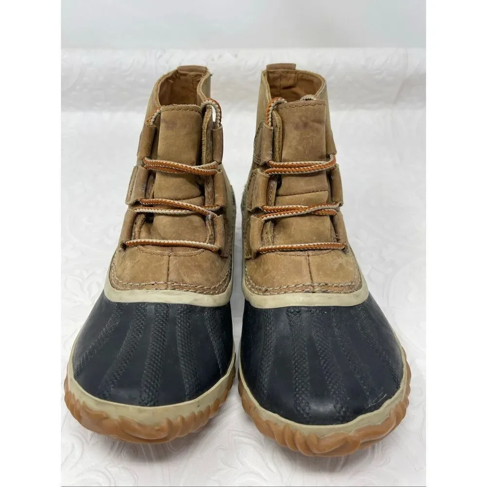 Sorel Out 'N About Waterproof Leather Duck Boots Sz 5.5